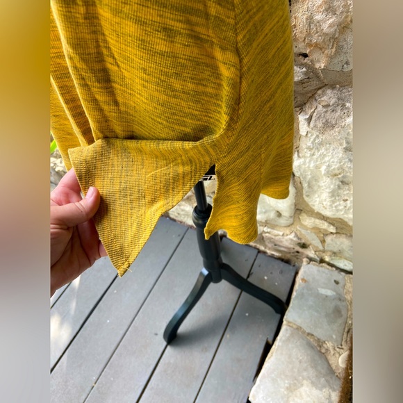 Lularoe Perfect T Size Small S - Mustard Yellow - Picture 3 of 6